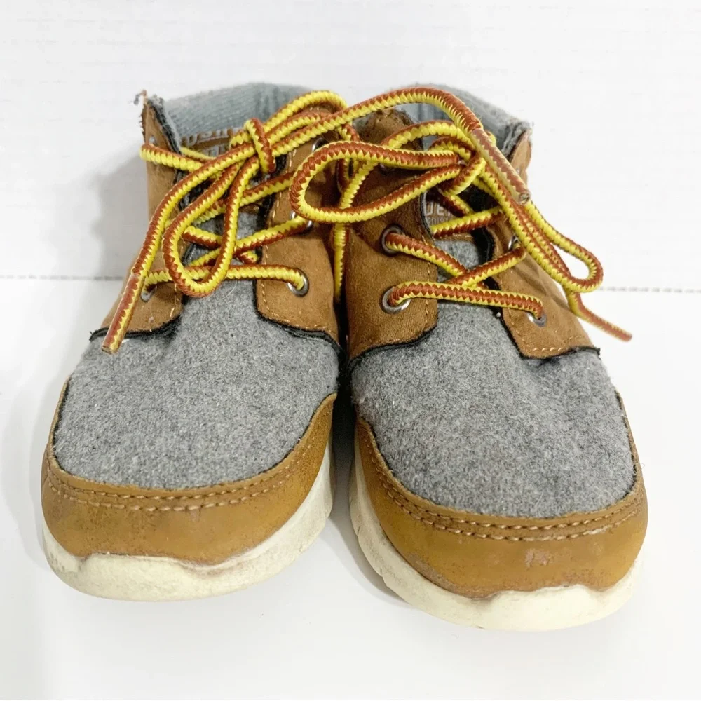 OshKosh B’Gosh CUBE-B Lace Up Fleece/Felt Faux Suede Boots Two Toned Mid Tops